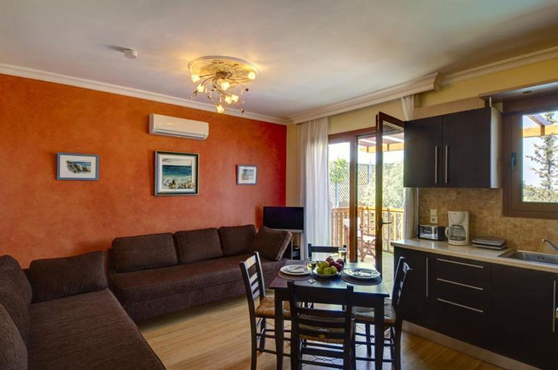 Agios Nikitas Resort Villas Luaran gambar