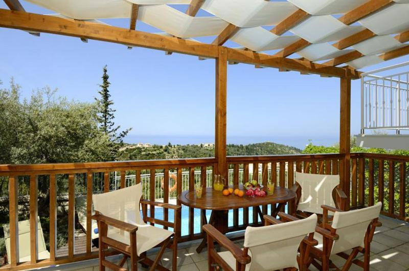 Agios Nikitas Resort Villas Luaran gambar